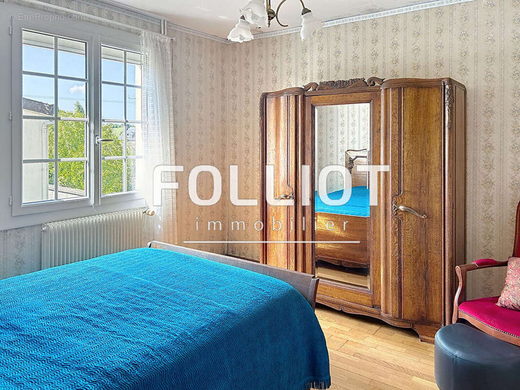 A VENDRE Maison Montviron 9 pièce(s) 142 m2 - photo 12