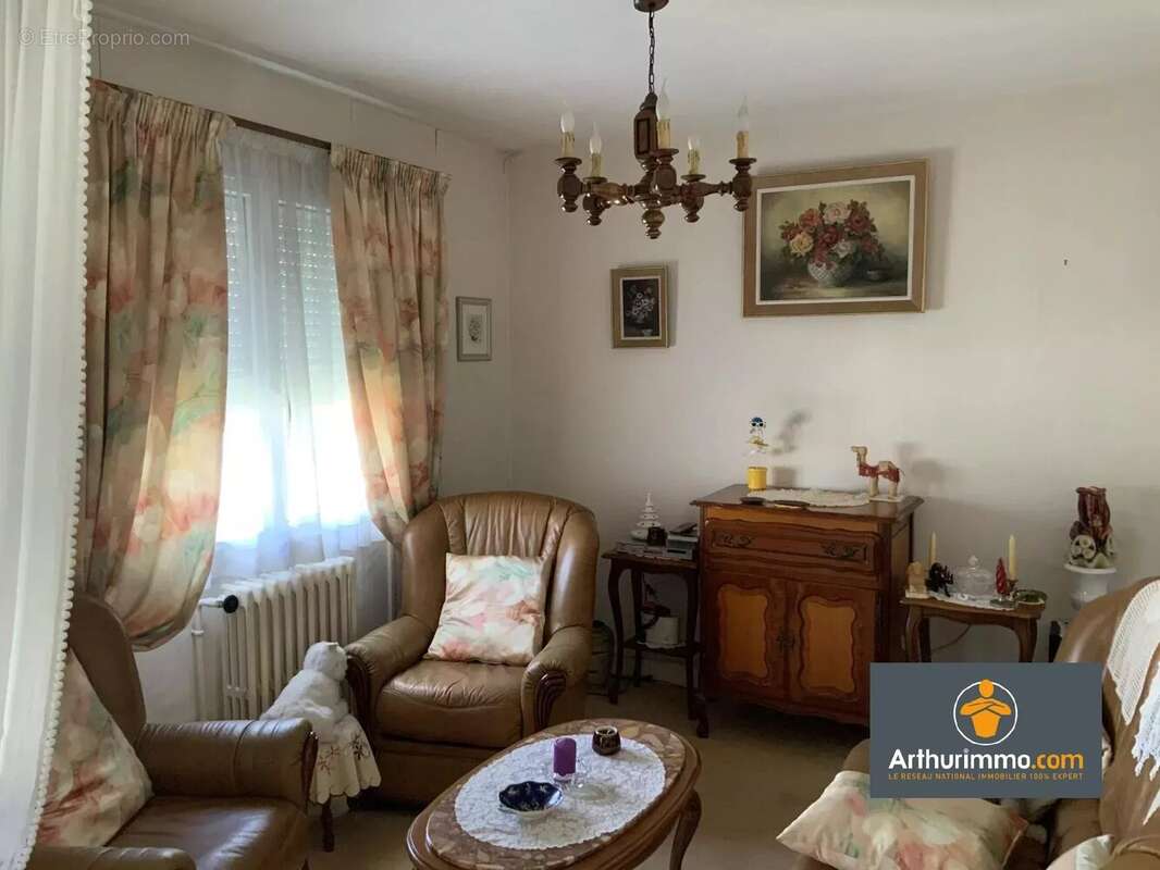 Maison à WARMERIVILLE