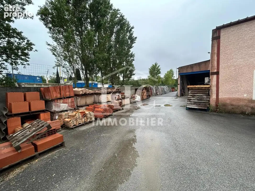 Est carcassonne - hangar 800 m 2 - terrain - parking - photo 4