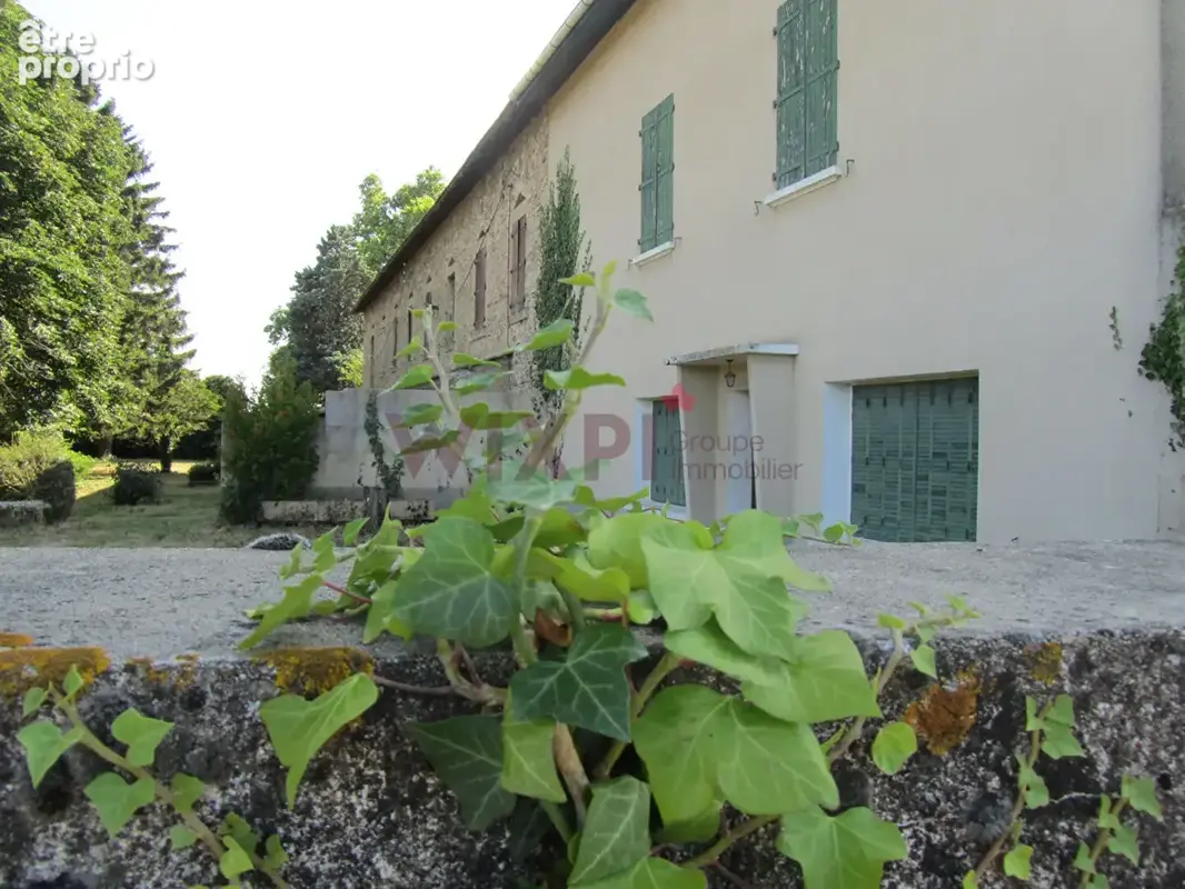 A vendre ferme avec 4376 m² de terrain a montelier  ( 26120 ) - photo 5