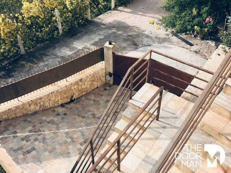 Maison à MANDELIEU-LA-NAPOULE