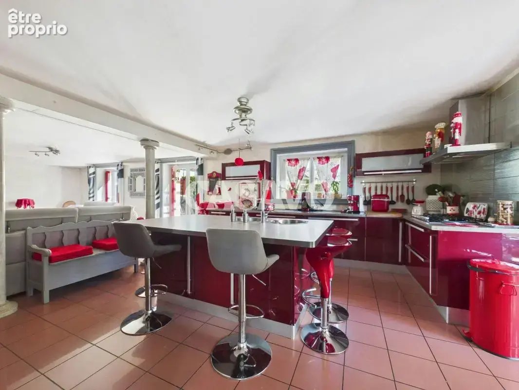 Vente Maison 5 pièces de 195m² - 69700 Givors - photo 7