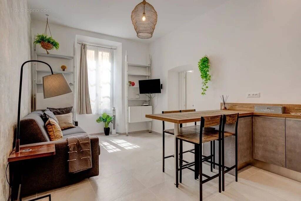 Appartement à MENTON
