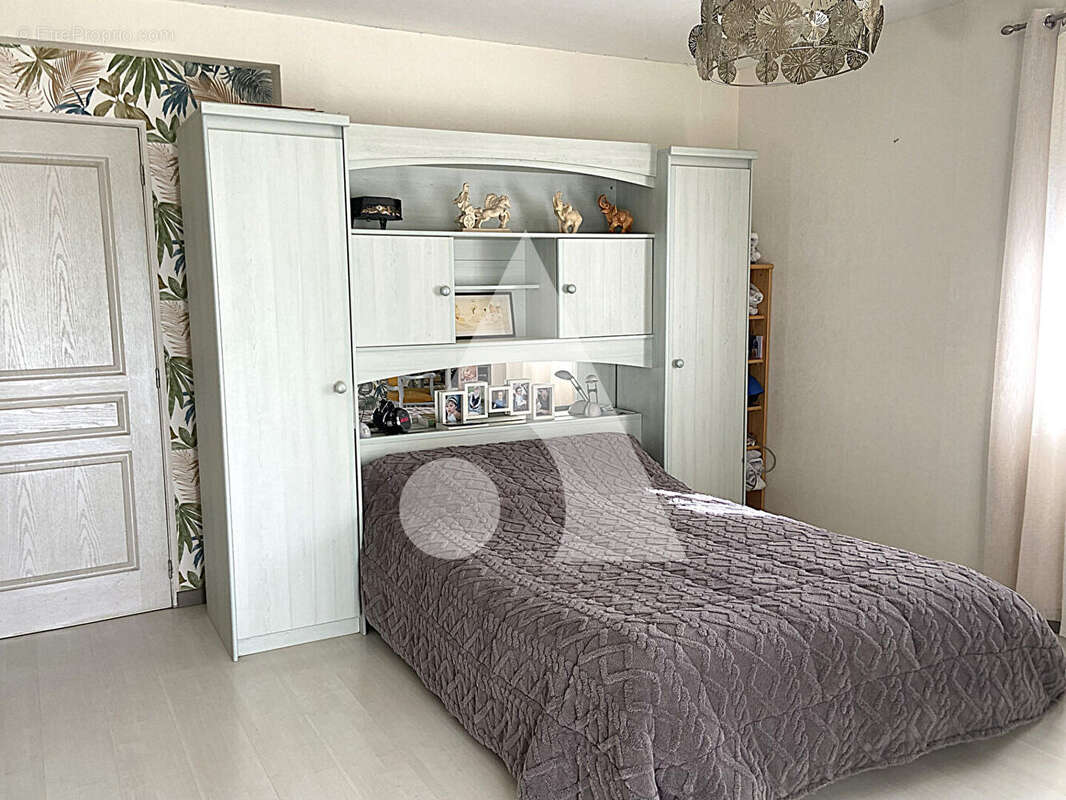 Maison à HENANBIHEN