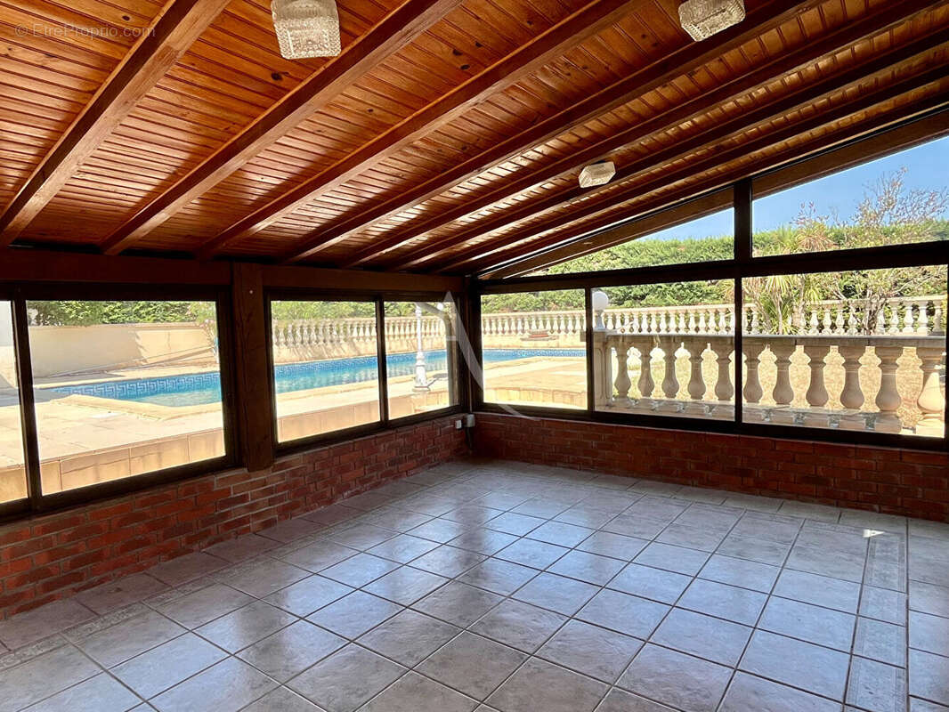 Maison  familiale 4 pièce(s) 110m2, proche Bordeaux et commodités. - photo 14