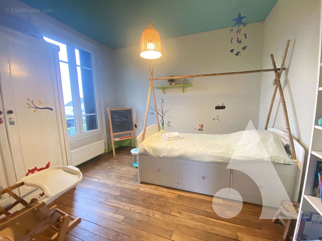 Maison crepy en valois meme 7 chambres avec jardin - photo 8