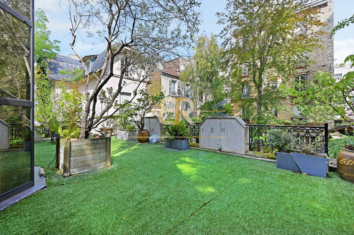 Maison à NEUILLY-SUR-SEINE