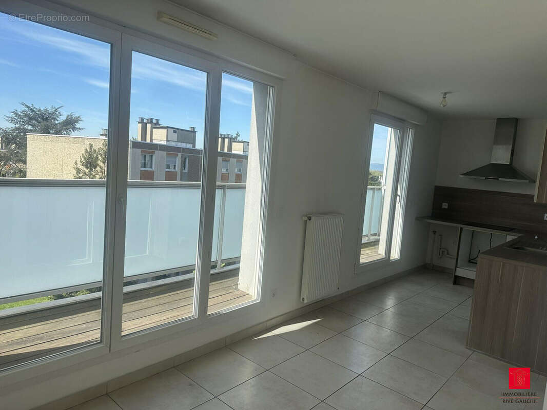 Appartement à BRON