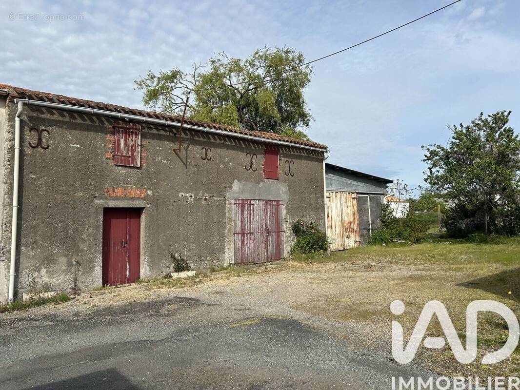Photo 1 - Maison à LES BROUZILS