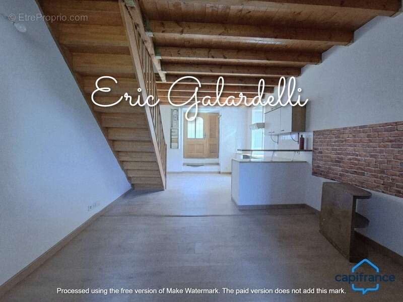 à vendre appartement de charme en duplex 3 pièces dans une maison ancienne rénovée en centre villeSARTENE (20) - photo 9