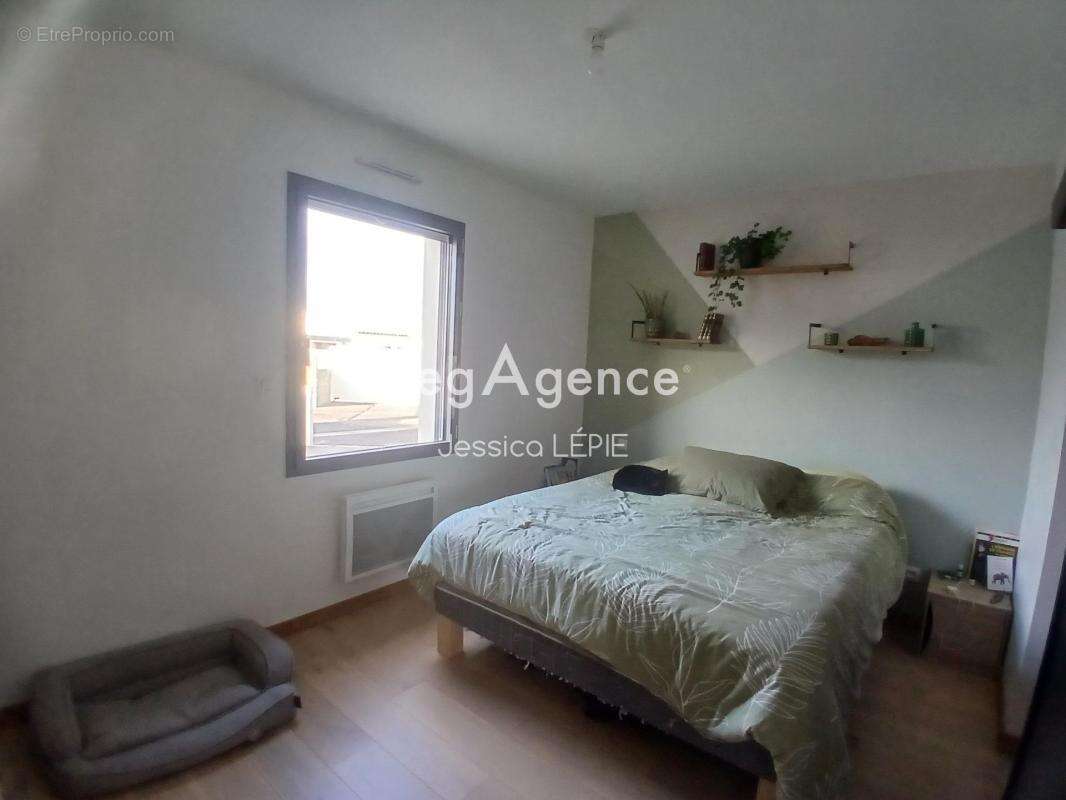 Maison à SAINT-GELAIS