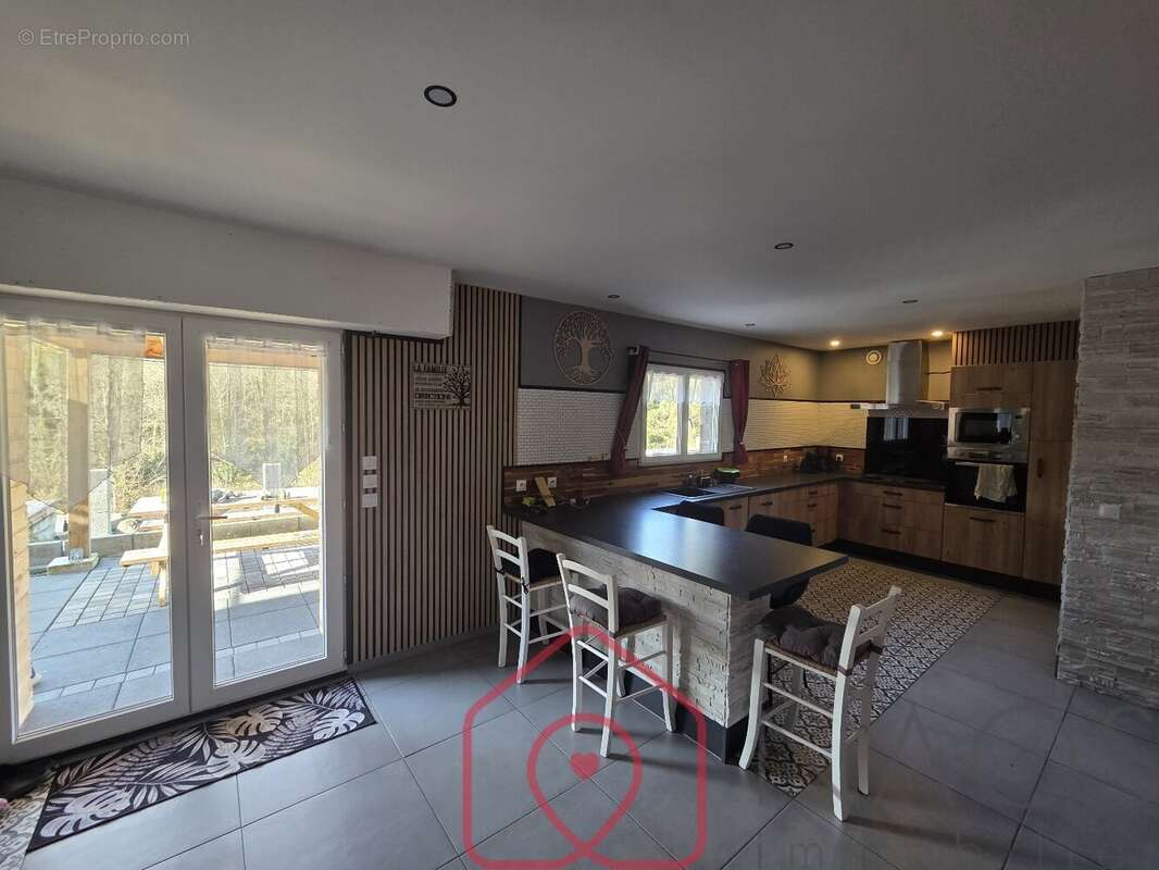Propriété 9 pièces 289m2 - photo 8