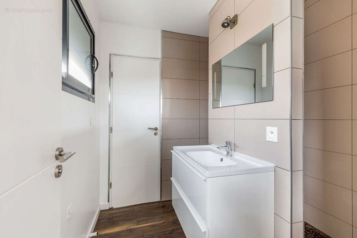 Maison 155m² à bègles - photo 10