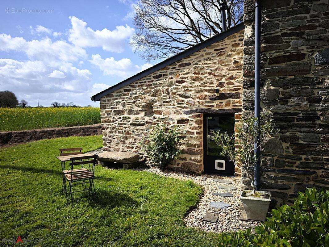 Maison à MALESTROIT