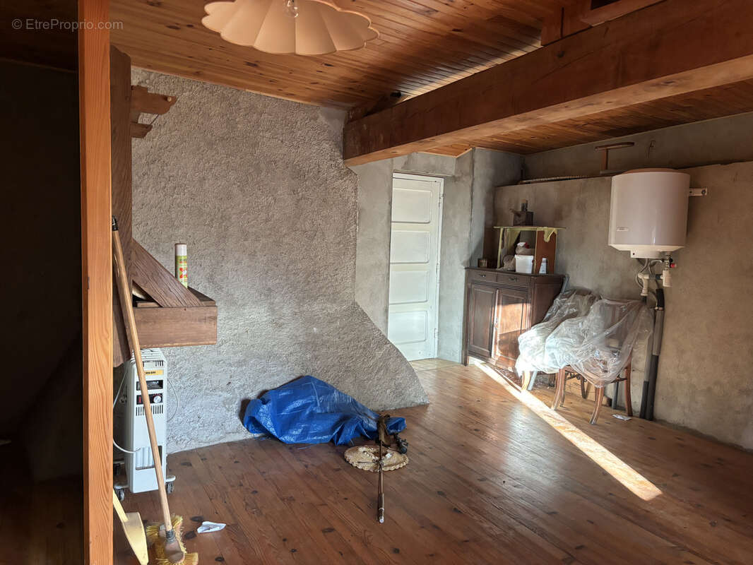 Maison à SAINT-DIDIER-SUR-ROCHEFORT