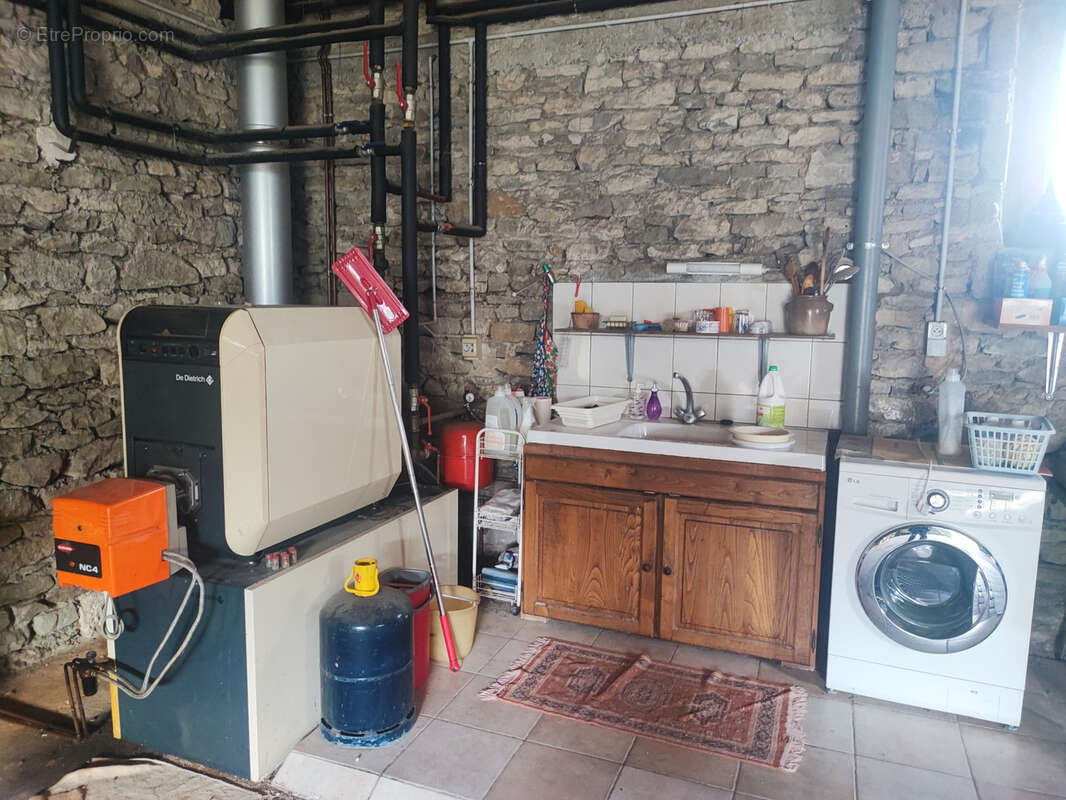 Maison à PEYRIAC-MINERVOIS