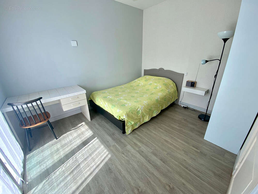 Maison plain-pied 4 chambres, 757 m² de terrain, 12 mins gare ! - photo 12