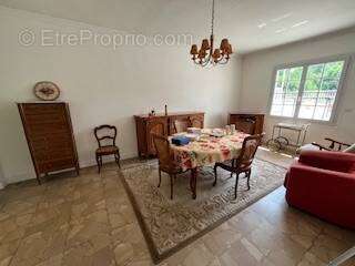Maison à EPERNON
