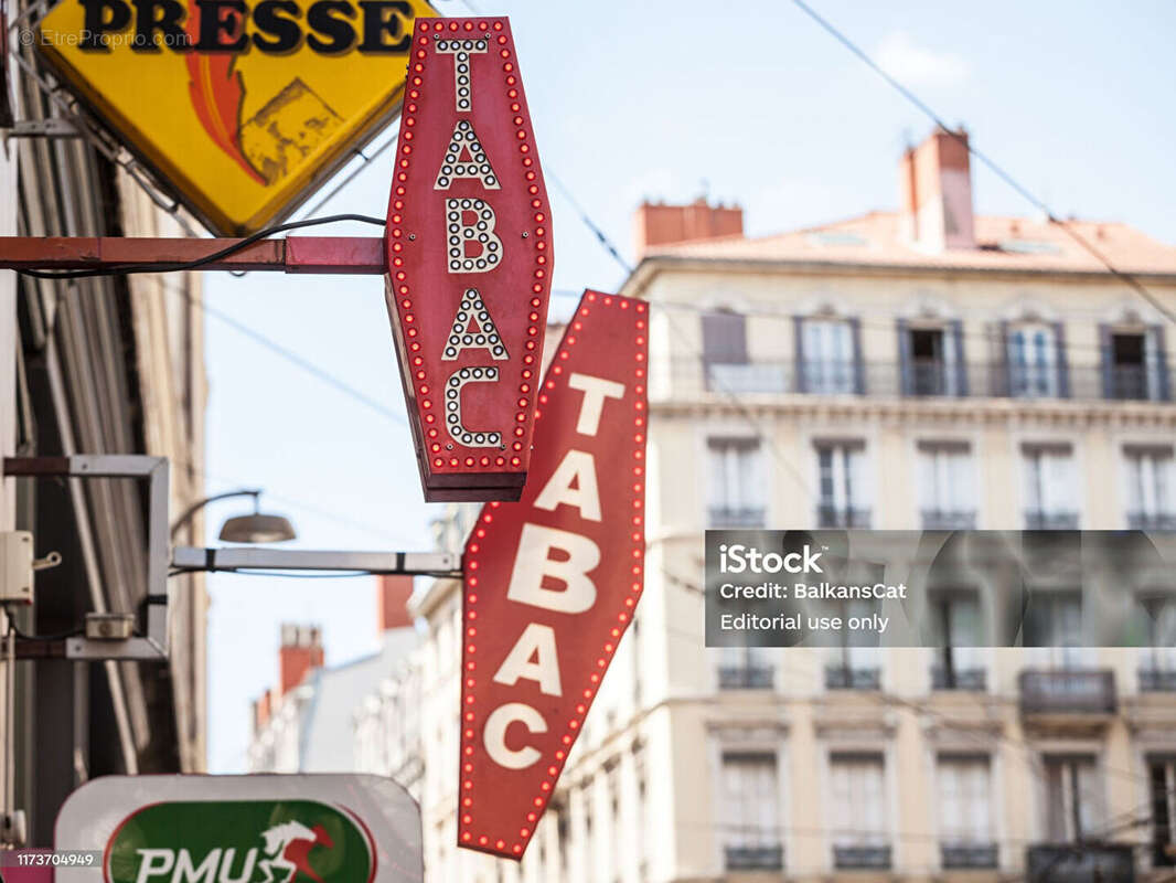 LIMOGES Fonds de commerce Bar tabac  Presse FDJ PMU - photo 3