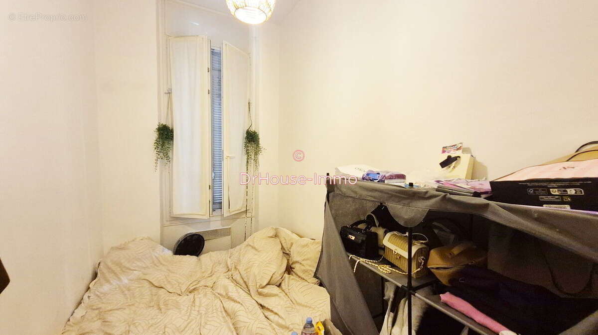 Appartement à MARSEILLE-1E
