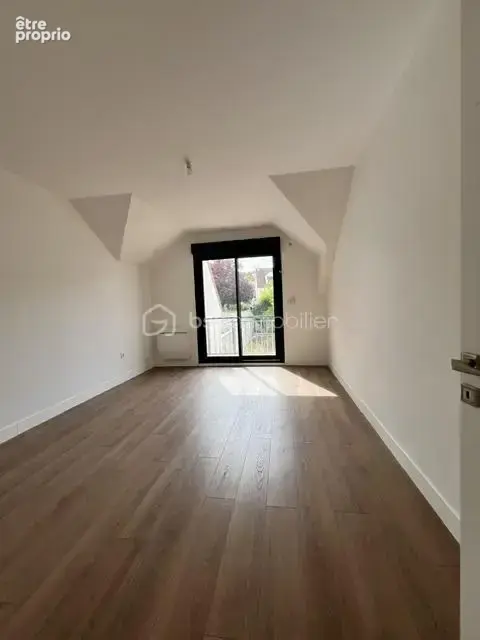 Maison familiale moderne, 140m2 habitable, 5 chambres, terrain 539m2 - photo 11