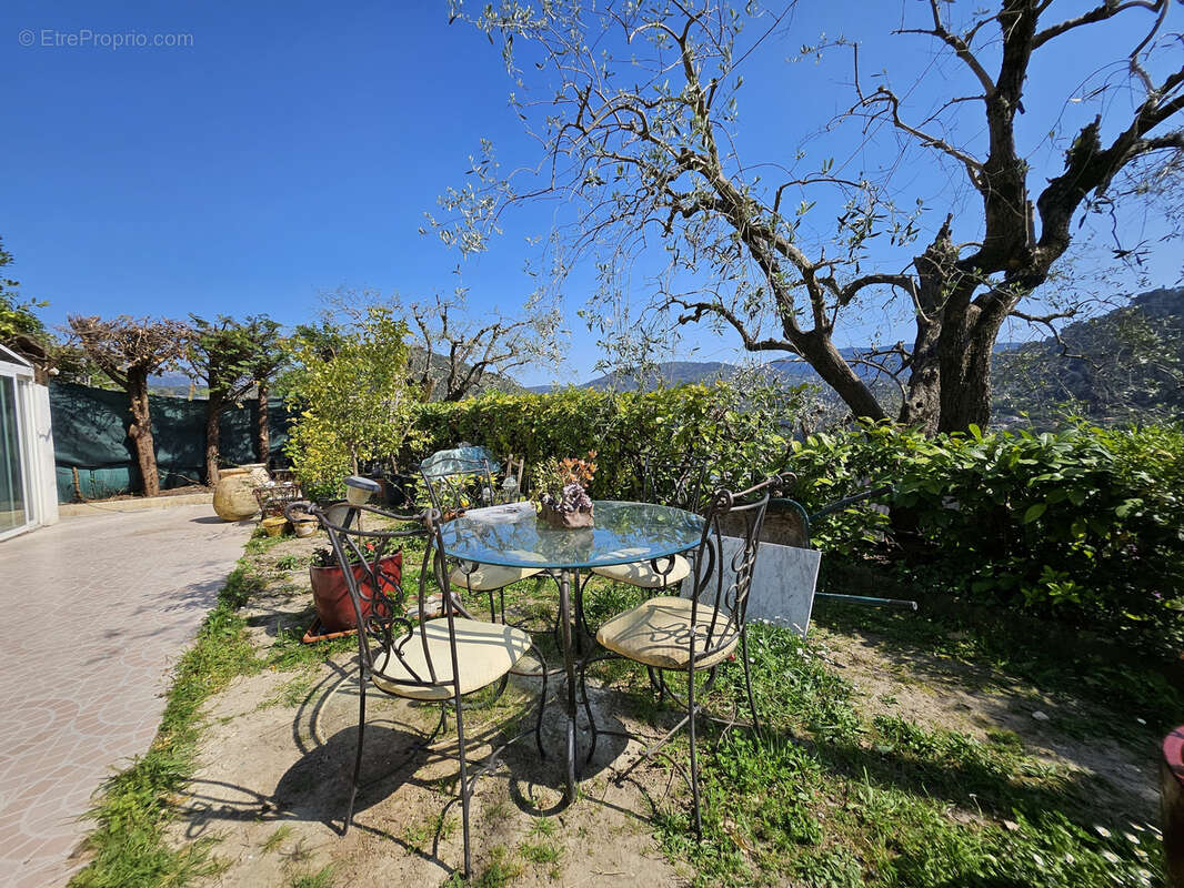 Appartement à CANTARON