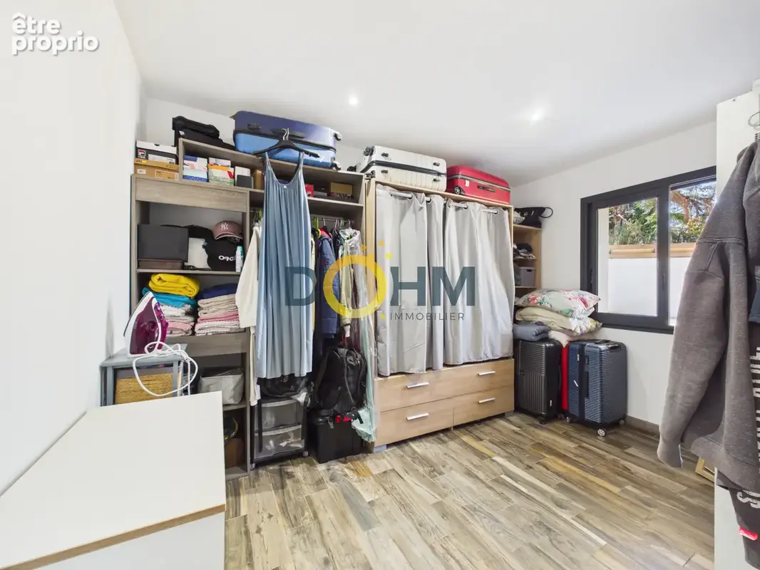 Villa T5 de plain-pied avec piscine chauffée et garage sur plus de 1 000 m2 de terrain - photo 12