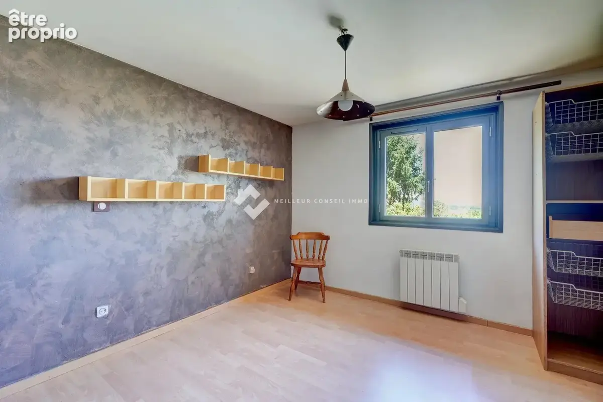 Maison 6 pièces 170 m² à vendre à Saint-Laurent-De-Mure (69720) - photo 8