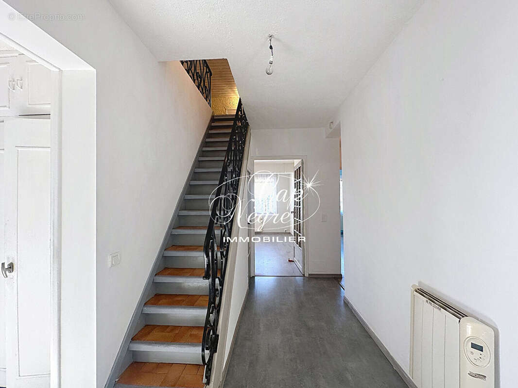 Appartement à BORMES-LES-MIMOSAS