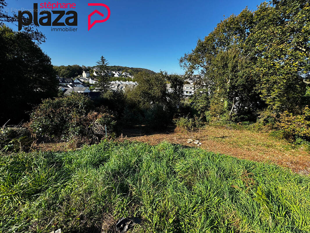 Terrain à DOUARNENEZ