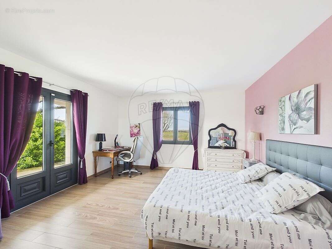 Maison à MESCHERS-SUR-GIRONDE