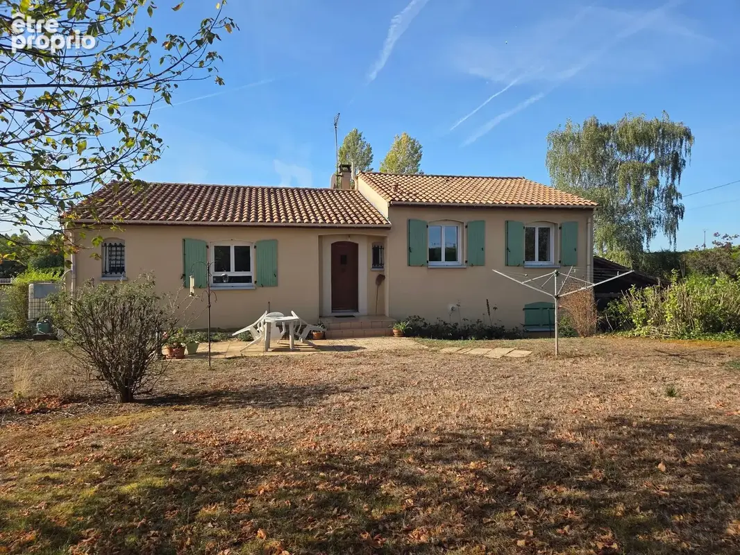 Maison 6 pièces 122 m² à vendre à Saint-Simeux (16120) - photo 3