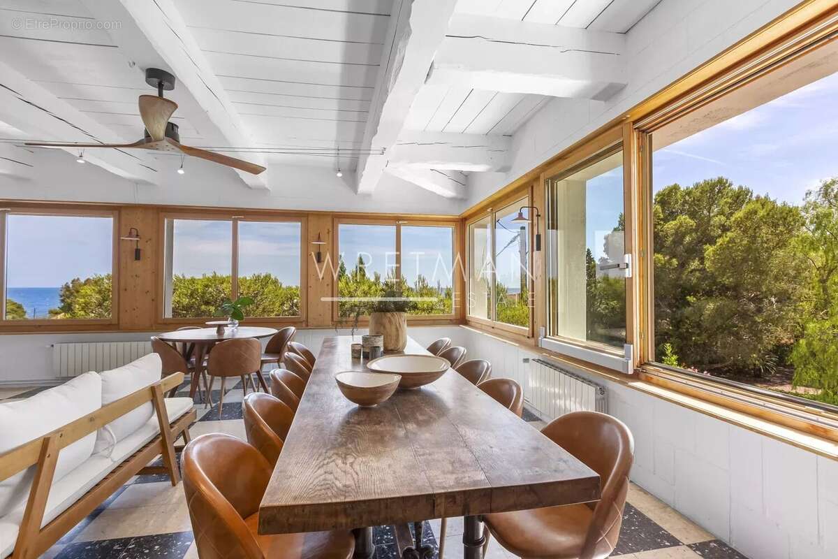 Maison à LES ISSAMBRES