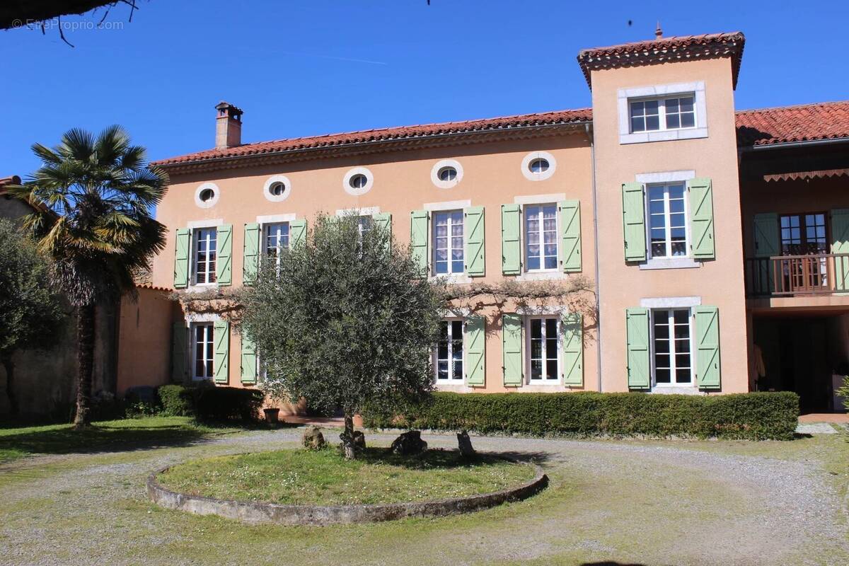 Maison à POINTIS-INARD