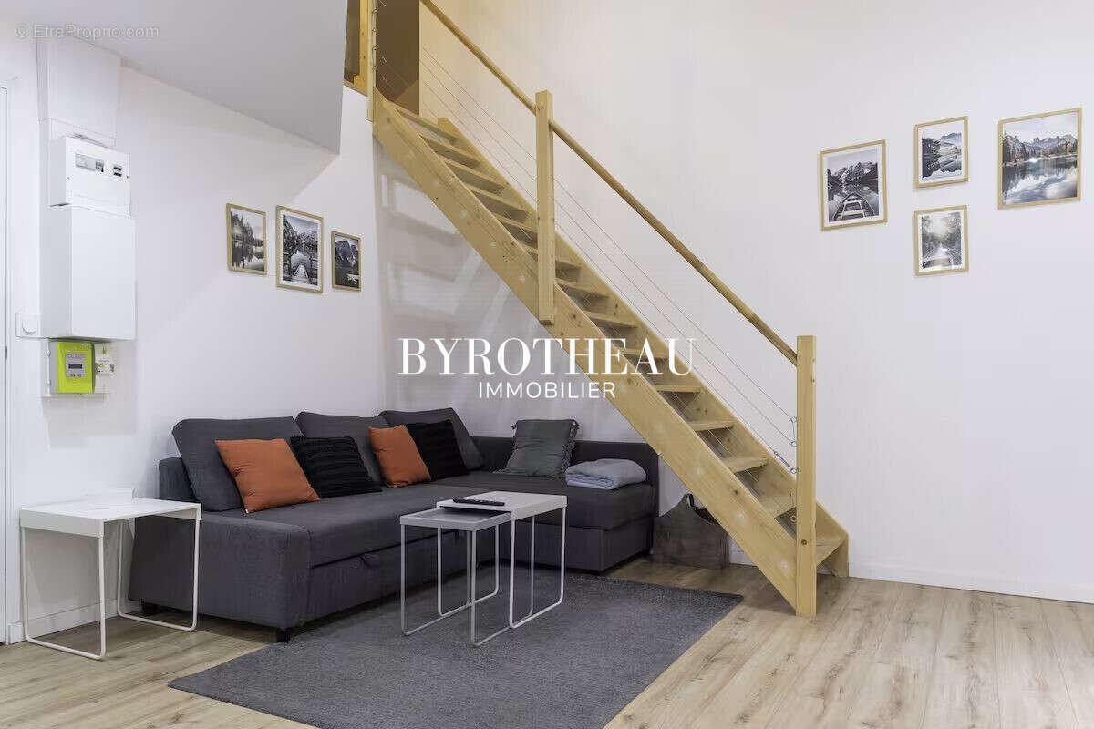 Appartement à SEGRE