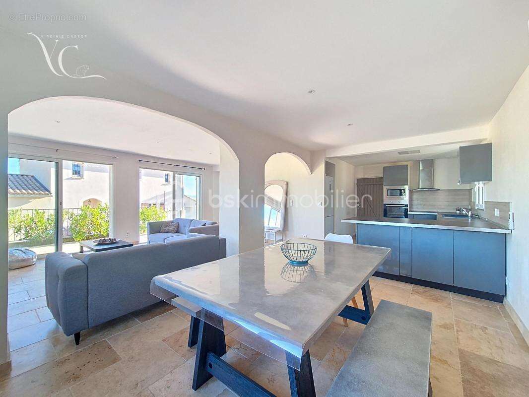 Maison à SAINT-SATURNIN-LES-APT