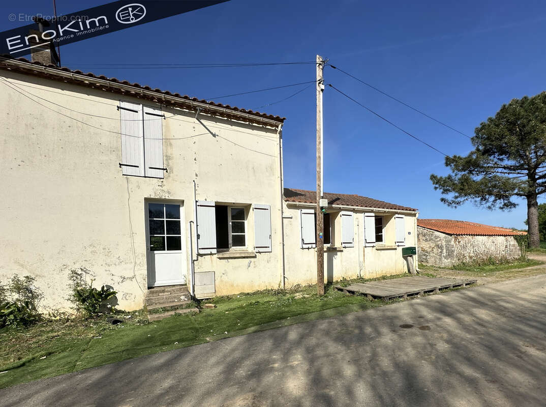 Maison en pierre avec fort potentiel - photo 15