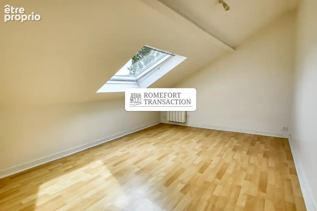 EXCLUSIVITE - NANTES VIARME / HAUTS PAVES - appartement duplex 2 chambres et bureau - photo 8
