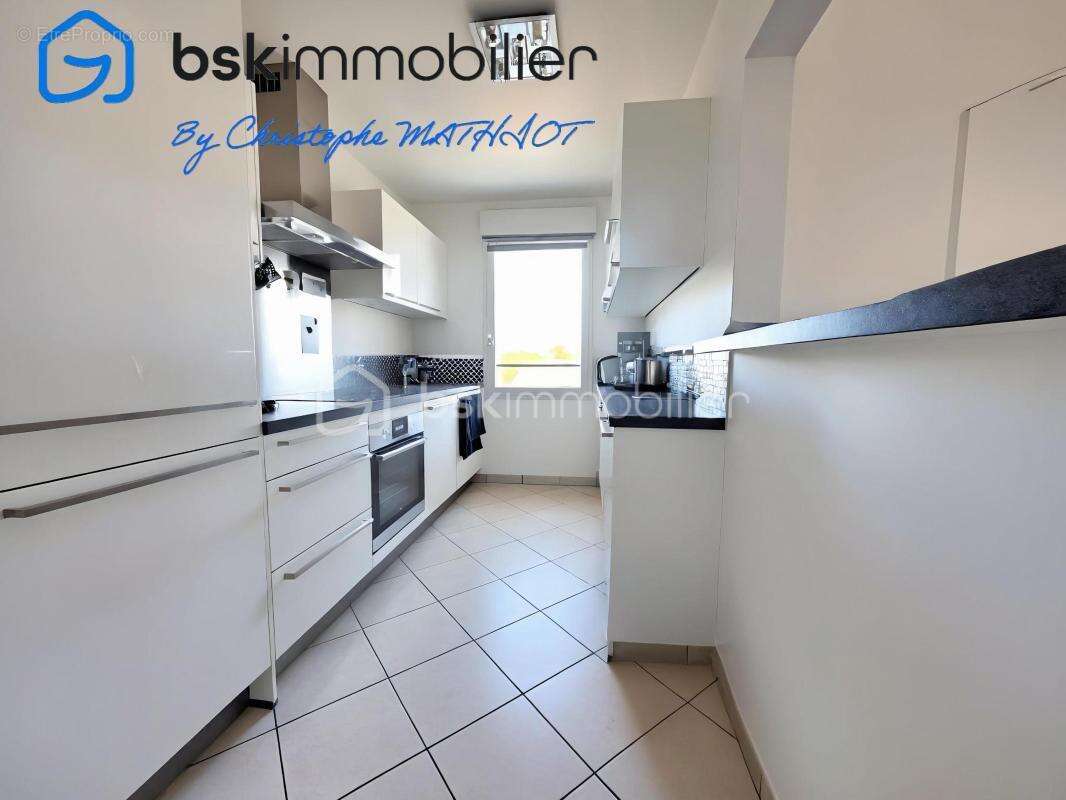 Appartement à VERNEUIL-SUR-SEINE