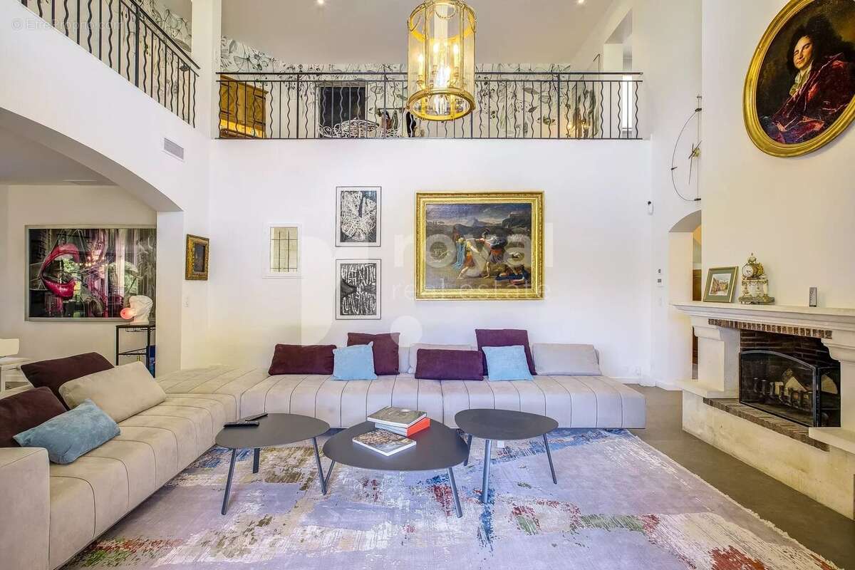 Maison à MOUGINS