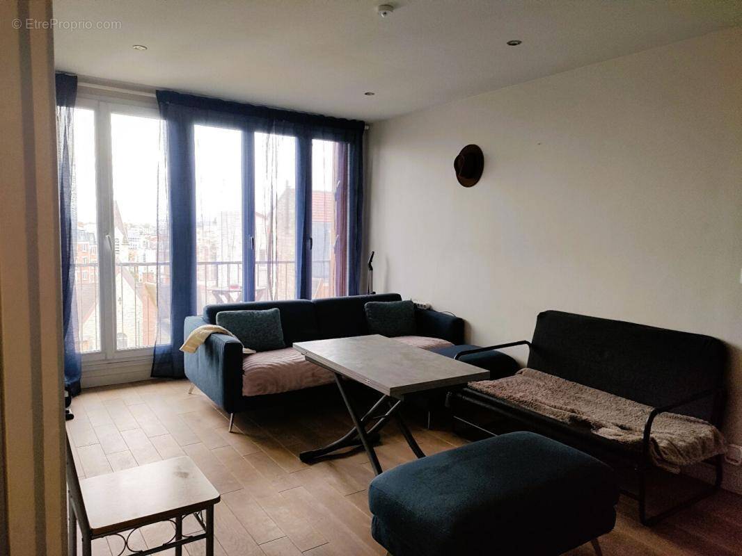 Appartement à PARIS-20E