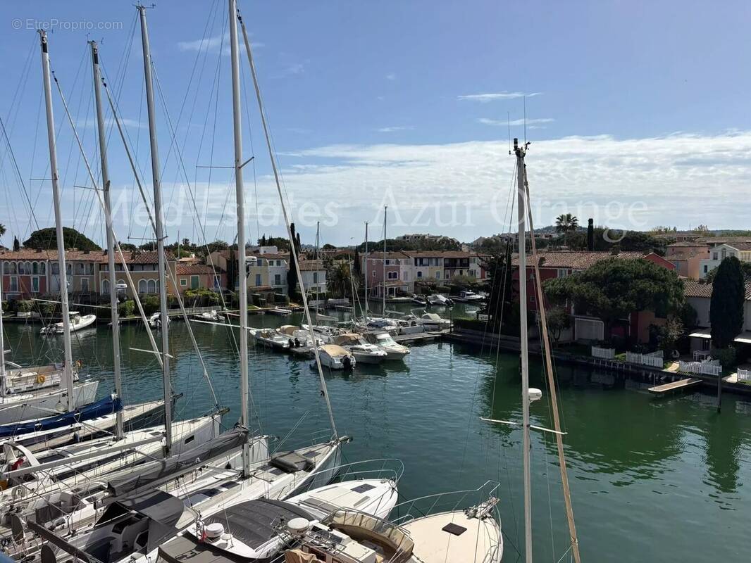 Appartement à GRIMAUD