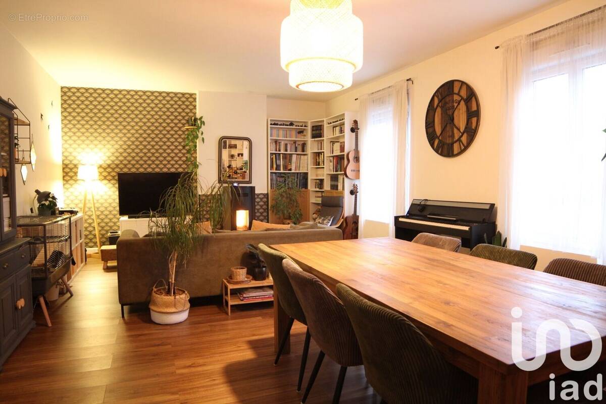 Photo 1 - Maison à SAINT-ETIENNE-DE-CHIGNY