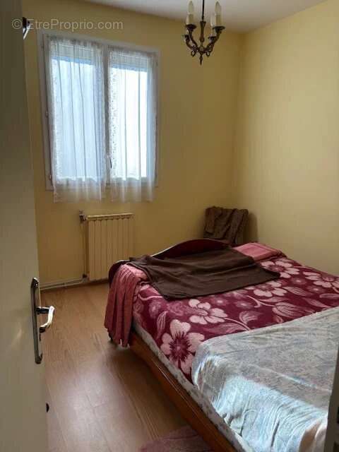 Maison à SAINT-VICTURNIEN