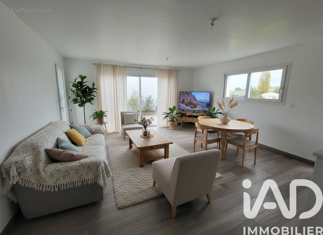 Photo 2 - Maison à SOULLANS