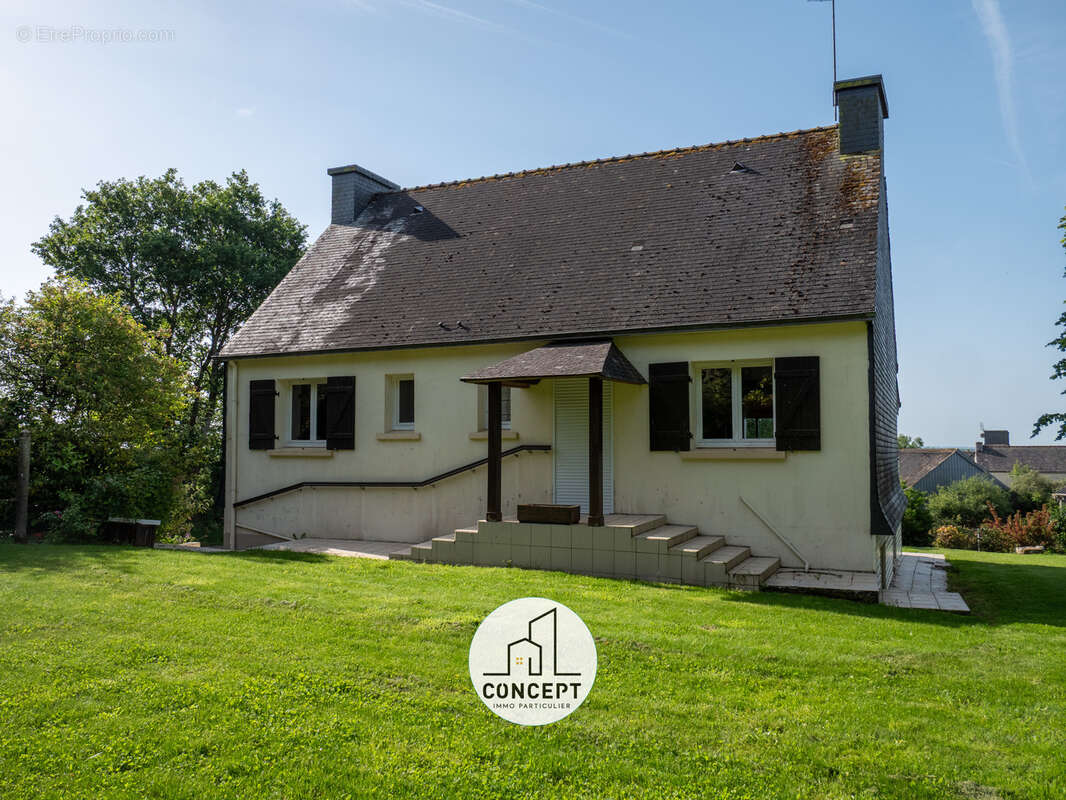Maison à SAINT-GOAZEC