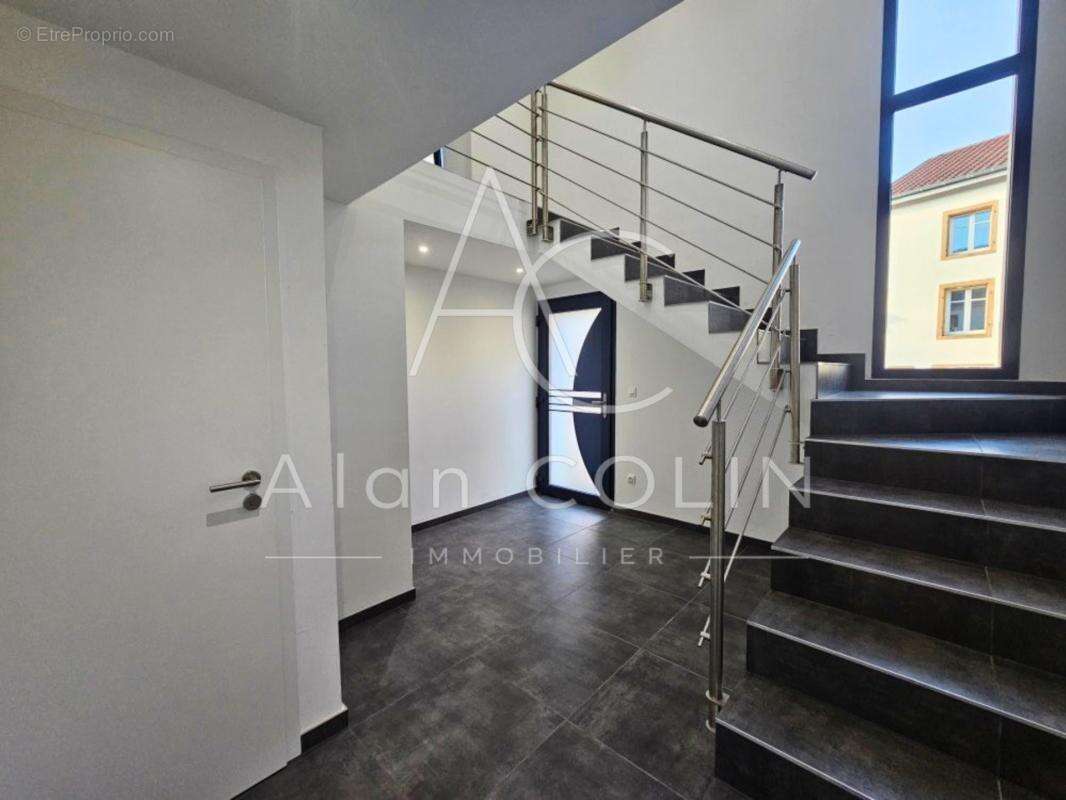 BASSE-RENTGEN – Maison rénovée 127 m² habitables, volumes, confort et frontière luxembourgeoise - photo 17