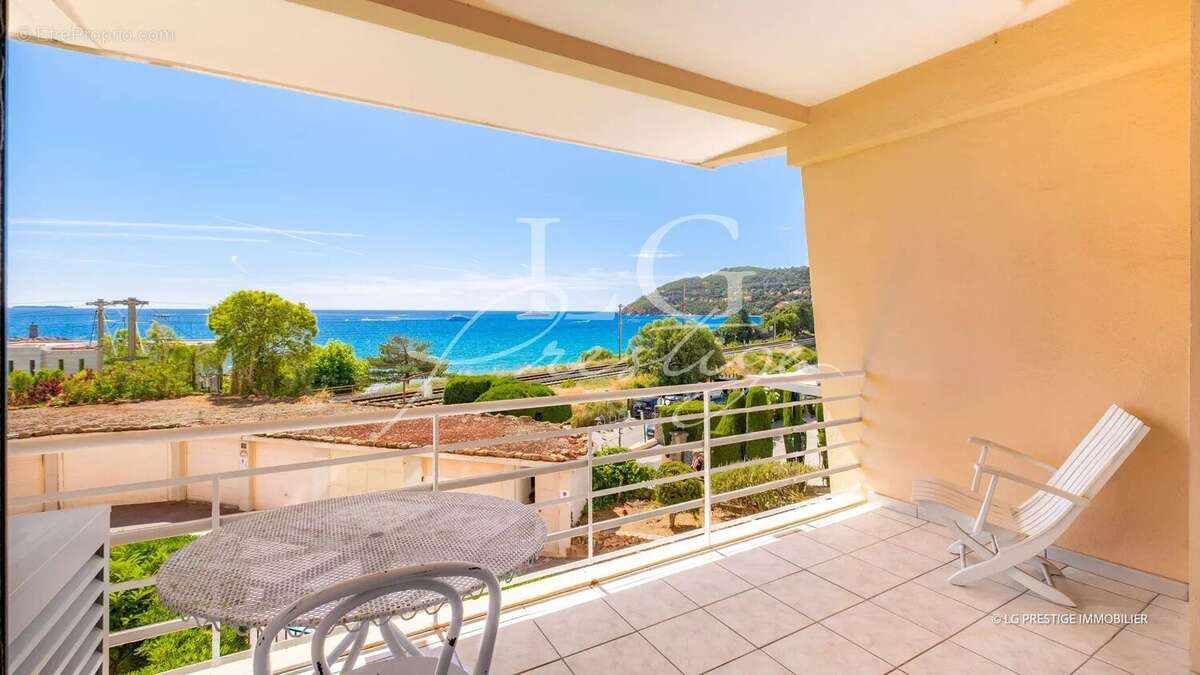 Appartement à MANDELIEU-LA-NAPOULE