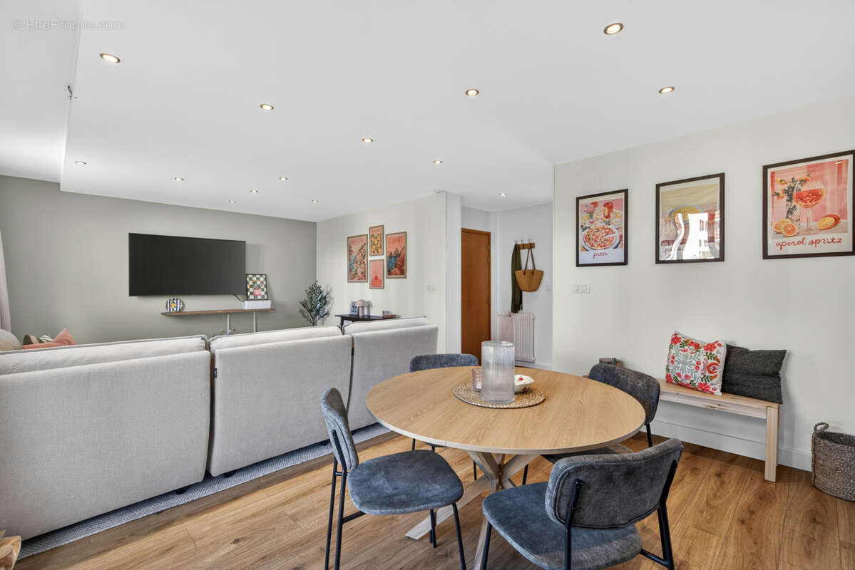 Appartement à LA RAVOIRE