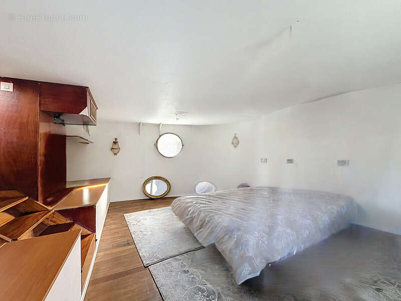 A 15 mn de Perrache - Au calme - Péniche habitation + studio / 170 m² avec vue exceptionnelle - photo 19